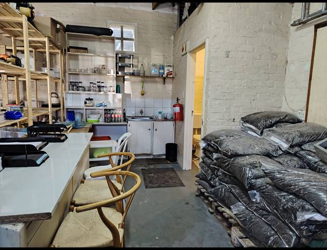 589M² INDUSTRIAL YARD FOR SALE IN SOMERSET WEST BUSINESS PARK